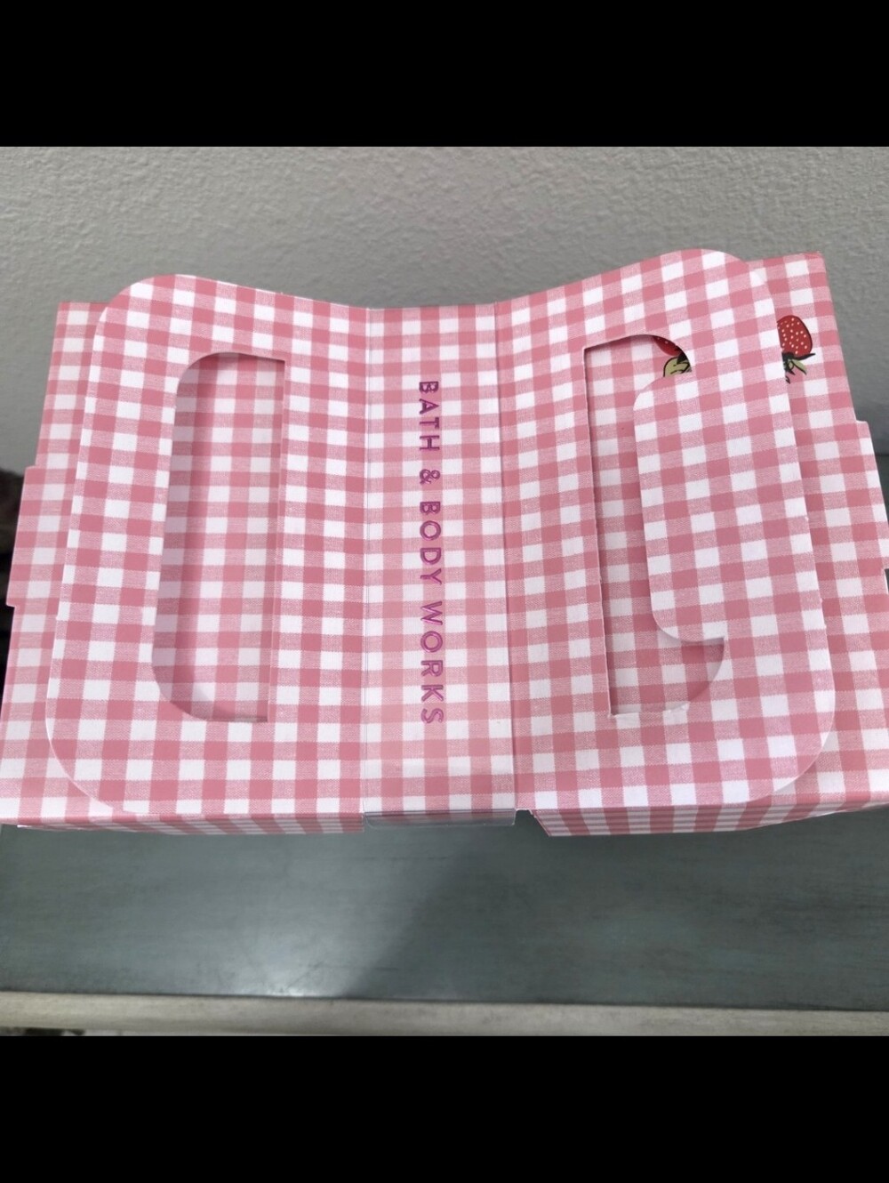 Bath And Body Works Empty Mother's Day Red And White Picnic Basket Box - Picture 3 of 6